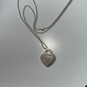 Tiffany and co medium heart return to Tiffany pendant necklace